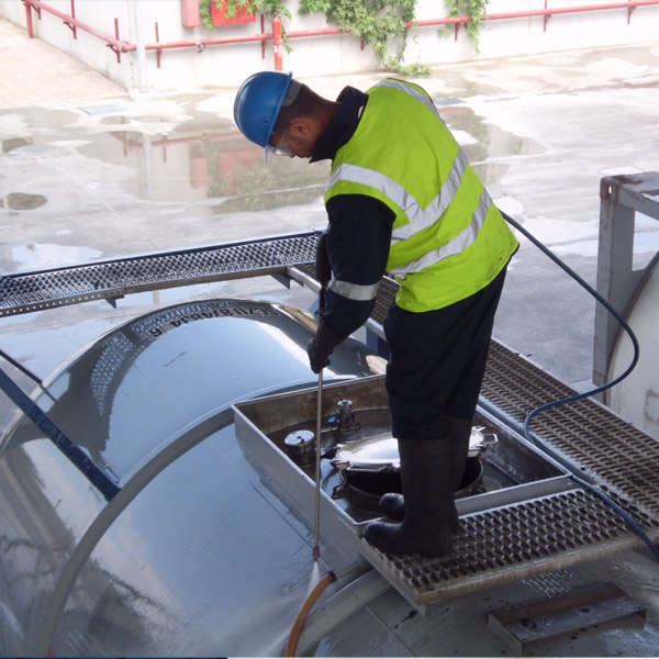 Tank Cleaning